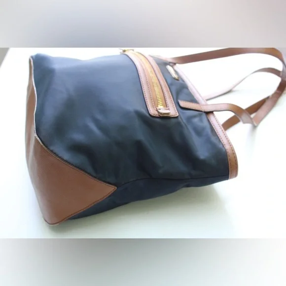 Michael Kors tote bag - Picture 7 of 15